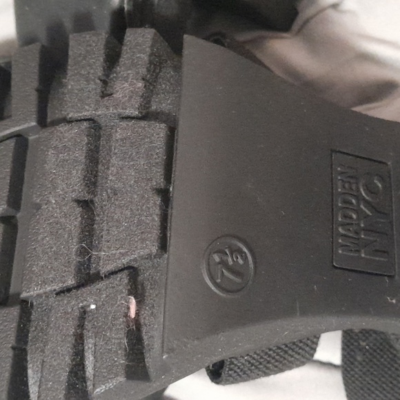 Madden NYC platform heels - Picture 3 of 3